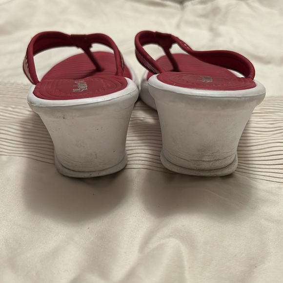 Red Sketchers Wedge Sandals - Picture 3 of 4